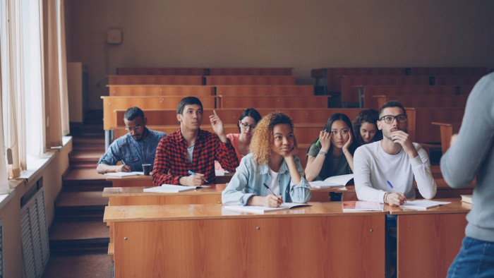 İstanbul Üniversitesi İngilizce Öğretmenliği